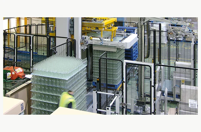 Sidel Sweepoff empty-container depalletizer — related equipment reference; not the complete robotic depalletizing and case feeding line