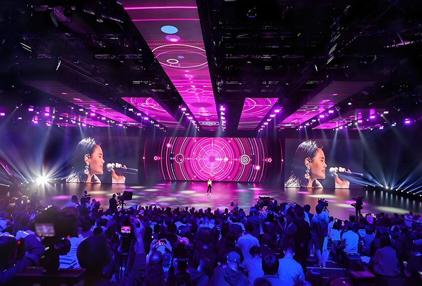 Custom-made modular stage systems