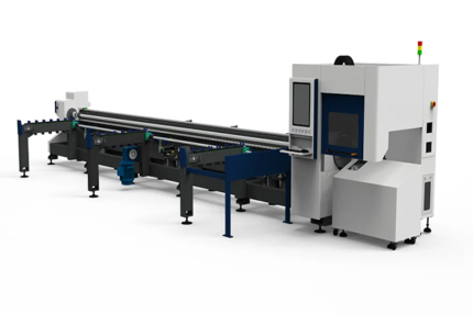 Máquina de Corte a Laser de Fibra 1500W-20KW com Torno Lateral para Chapas, 5500-6500mm