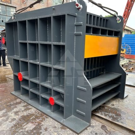 Scrap Metal Pig Iron Castings Iron Sheets Edges Hammer Mill Iron Crusher Machine
